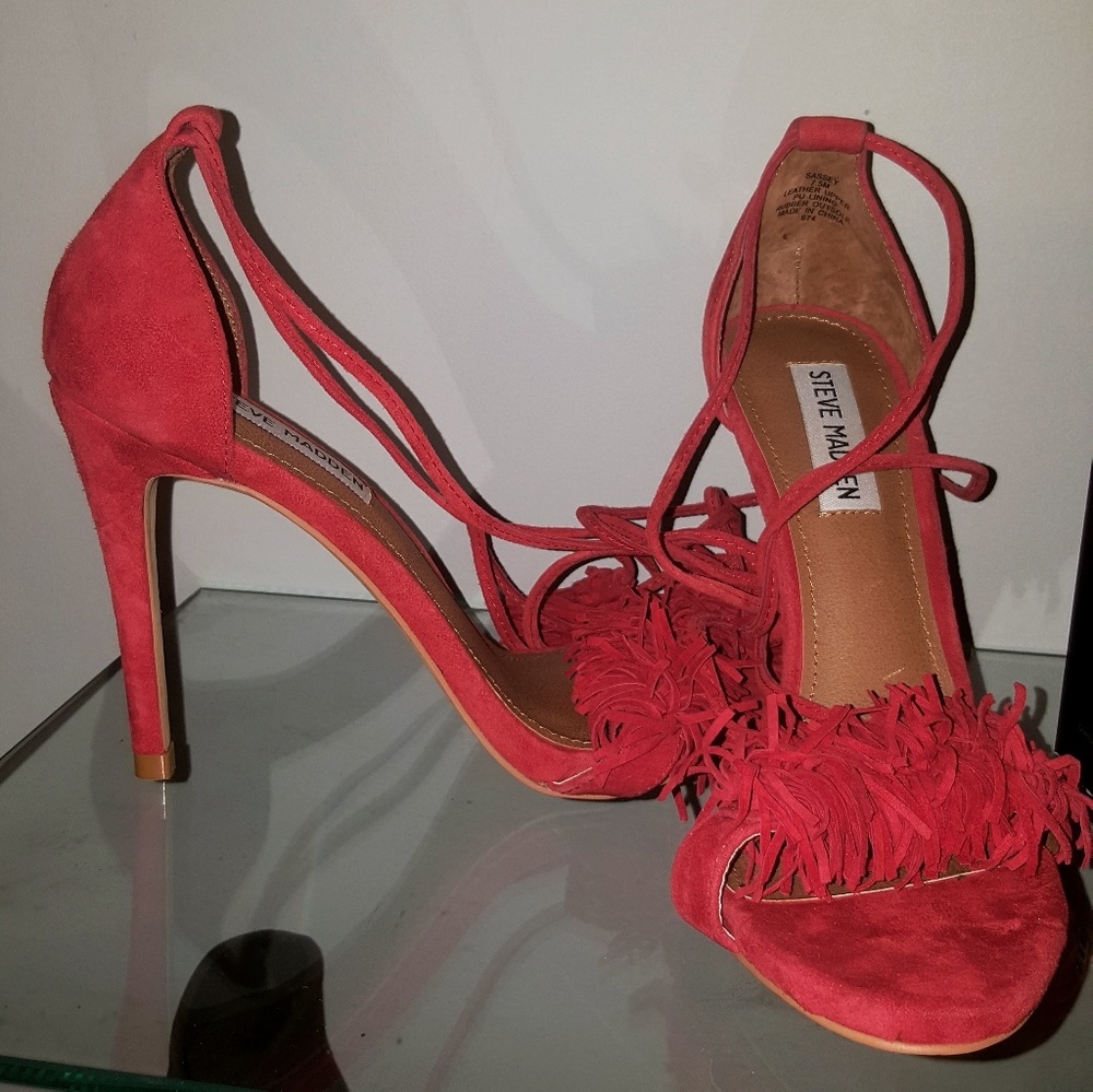 Steve Madden strappy Heels